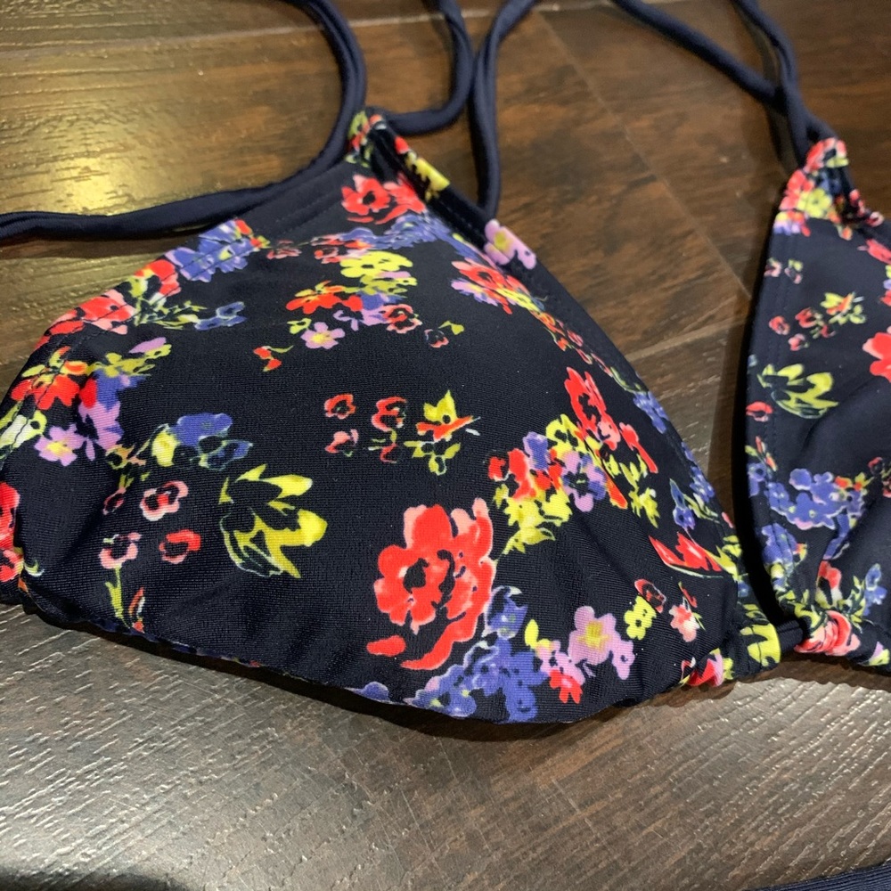 Garage String Bikini Set - Picture 2 of 4